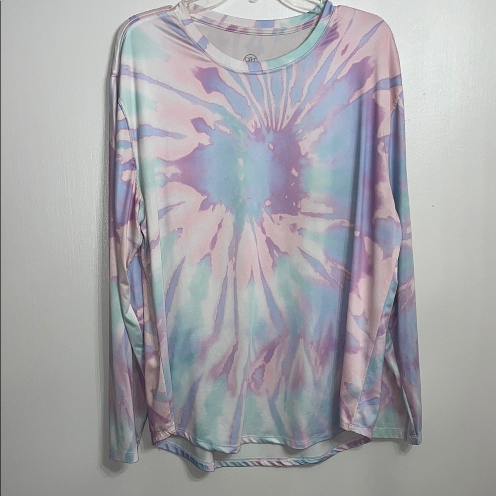 Sun guard Tie-Dye Long Sleeve Top
